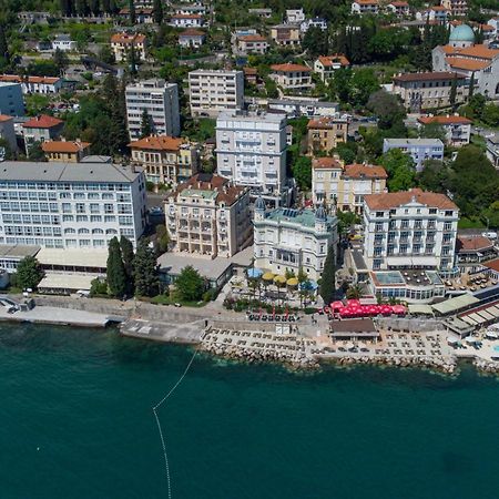 Penthouse At Villa Mascagni Οπατία Εξωτερικό φωτογραφία